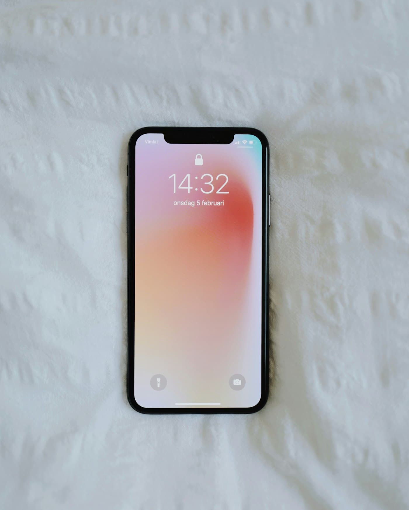 Circuit imprimé et connecteurs d’alimentation d’un téléphone